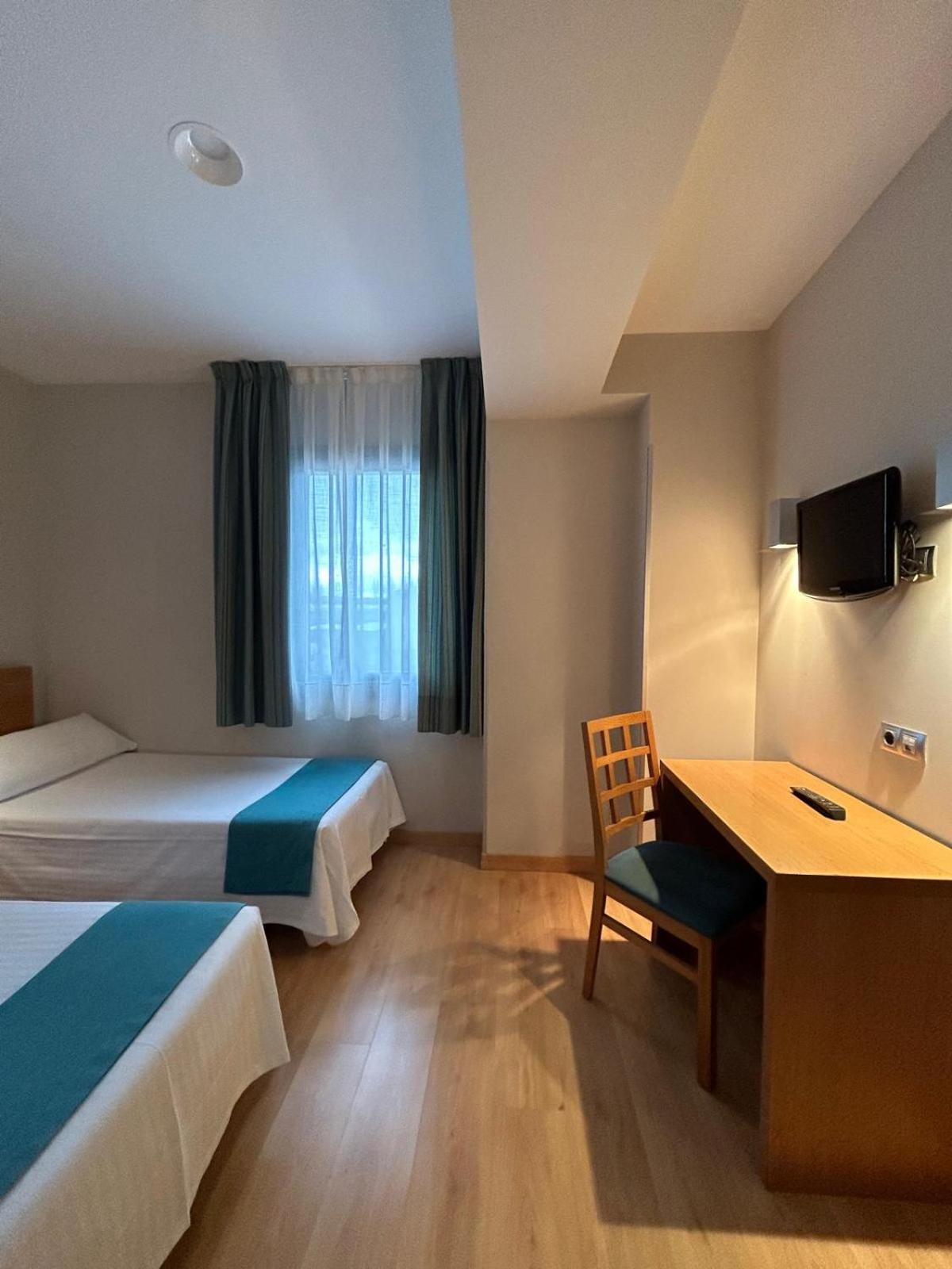 Hostal Aralar Aizoáin Kültér fotó